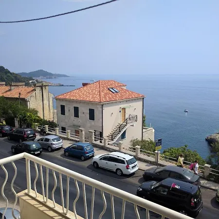 Anita, Boninovo Dubrovnik